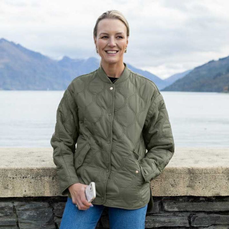 Moke Talei Quilt Bomber image number 9